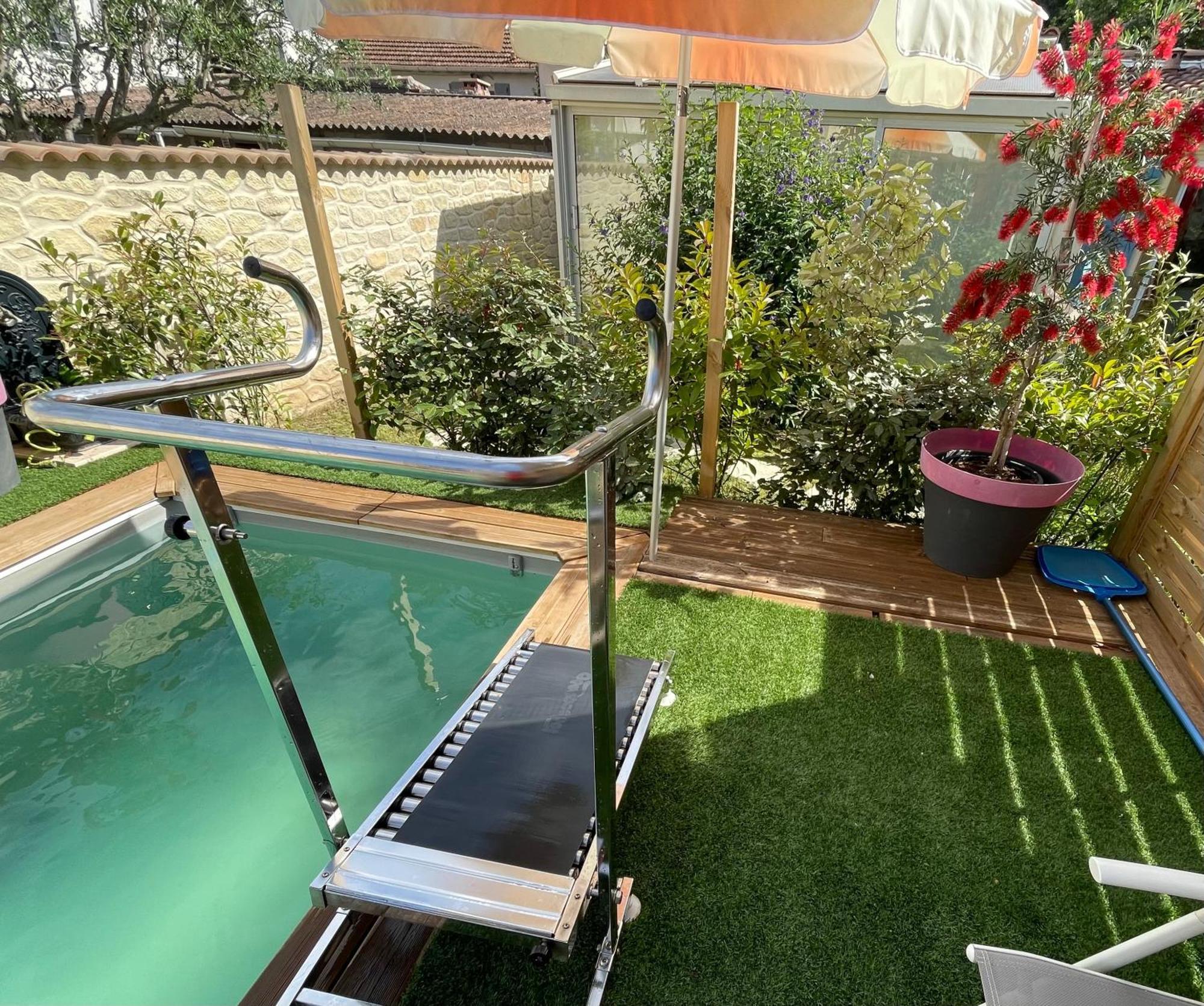 Houdarling Chalet Et Spa Hammam Jacuzzi Et Sauna Nîmes Exterior foto